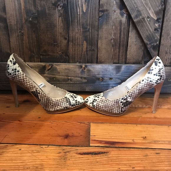 Mossimo Snakeskin Heels Size 6 - Picture 4 of 7